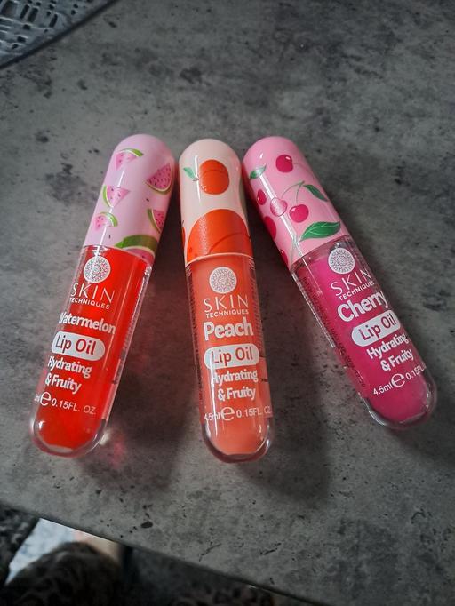 Buy & Sell Park Hill Sheffield - Photos for 3 fruit lip oils