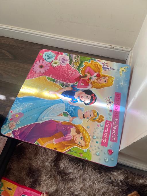 Buy & Sell Heath Town Wolverhampton - Photos for Colouring table