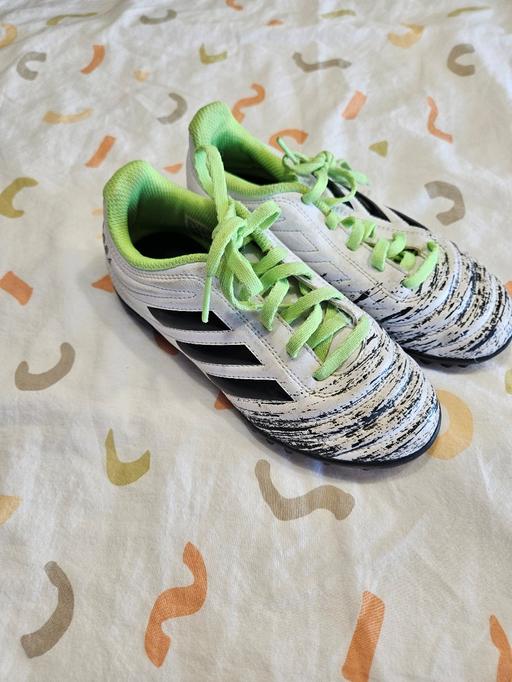 Buy & Sell Packmoor Stoke-on-Trent - Photos for Boys Adidas Turf Boots Size 13