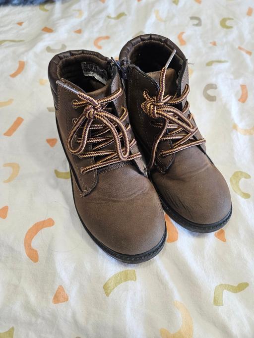 Buy & Sell Burslem Stoke-on-Trent - Photos for Boys Boots Size 13