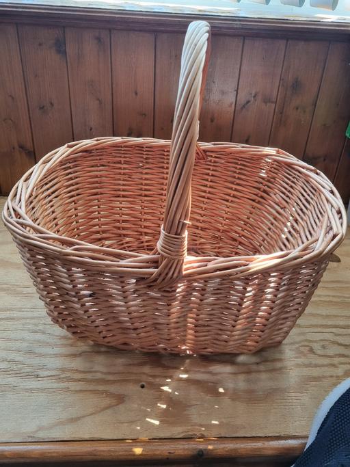 Buy & Sell Oxley Wolverhampton - Photos for wicker basket perfect