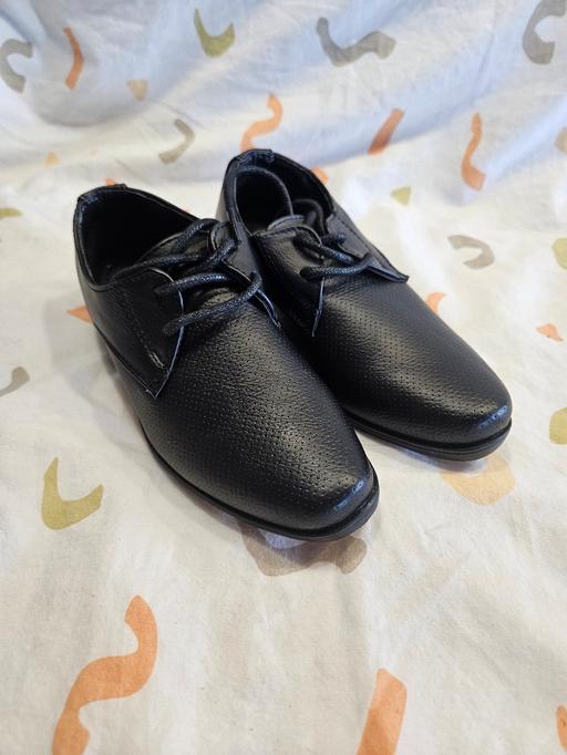 Buy & Sell Burslem Stoke-on-Trent - Photos for Boys Shoes size 10
