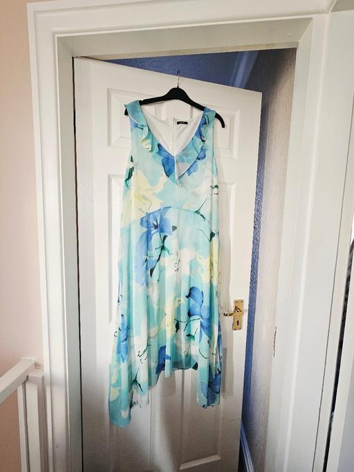 Buy & Sell Newton Doncaster - Photos for Roman summer dress, size 14..NEW