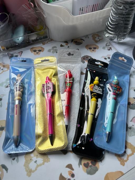 Buy & Sell Droylsden Tameside - Photos for Pens