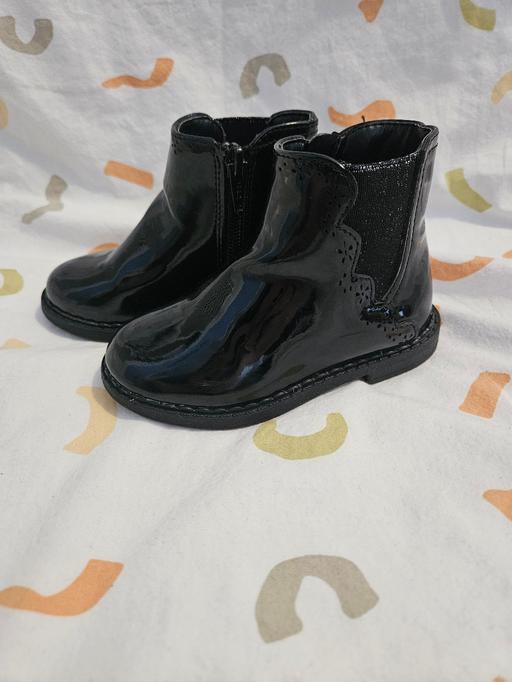 Buy & Sell Burslem Stoke-on-Trent - Photos for Toddler Boots Size 6
