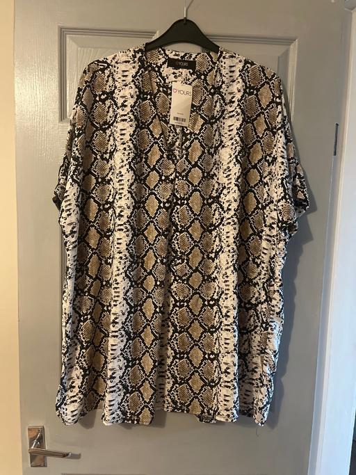 Buy & Sell Cadeby Doncaster - Photos for Yours new tagged size 26/28 blouse