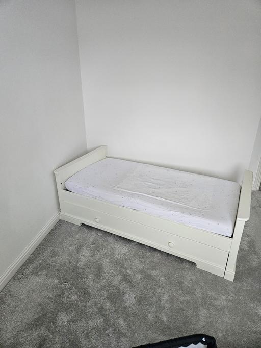 Buy & Sell Henley-on-Thames South Oxfordshire - Photos for Cot Bed