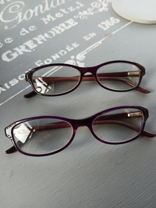 Buy & Sell Wedges Mills South Staffordshire - Photos for 🌟GLASSES 2PRS READERS PURPLE WITH CRYSTALS🌟