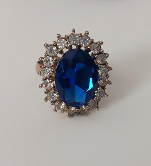 Buy & Sell Thatto Heath Saint Helens - Photos for lady diana inspired sapphire ring