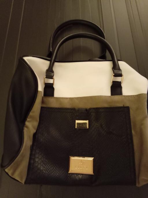 Buy & Sell Kings Heath Birmingham - Photos for lipsy bag