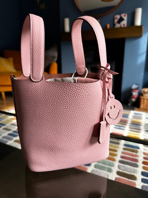Buy & Sell Woodford East London - Photos for Pink Togo Leather Bucket Bag
