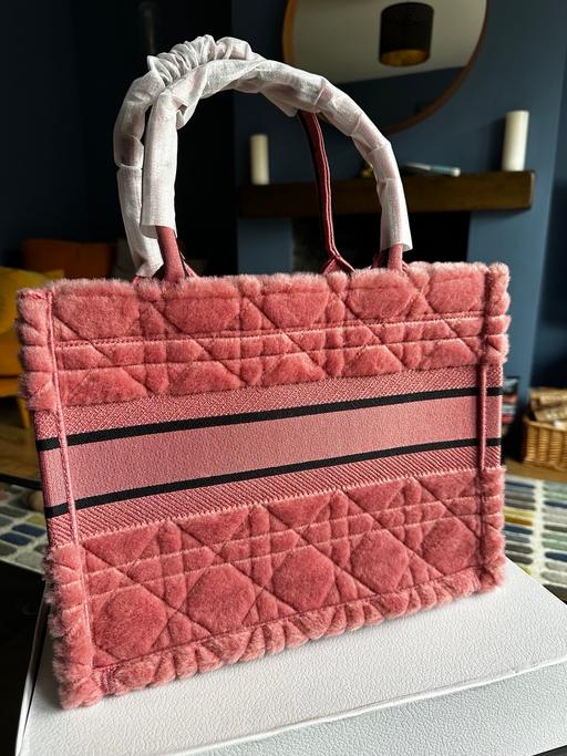 Buy & Sell Aspenden East Hertfordshire - Photos for Pink Faux Fur Book Bag