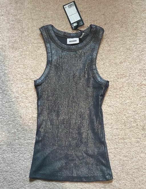 Buy & Sell Surbiton Kingston upon Thames - Photos for H&M Metallic Top
