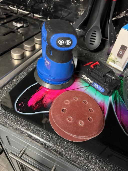 Buy & Sell Duckmanton Chesterfield - Photos for Day plus hand sander