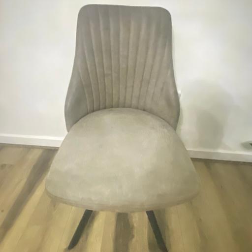 Buy & Sell Oxley Wolverhampton - Photos for 8 swivel chairs for £300