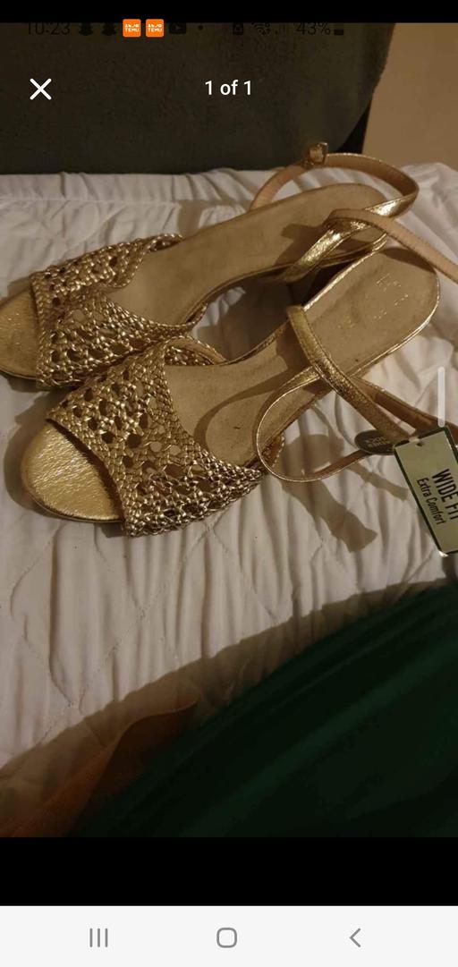 Buy & Sell Penn Fields Wolverhampton - Photos for sandles