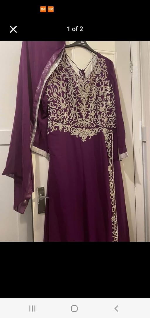Buy & Sell Penn Wolverhampton - Photos for gown