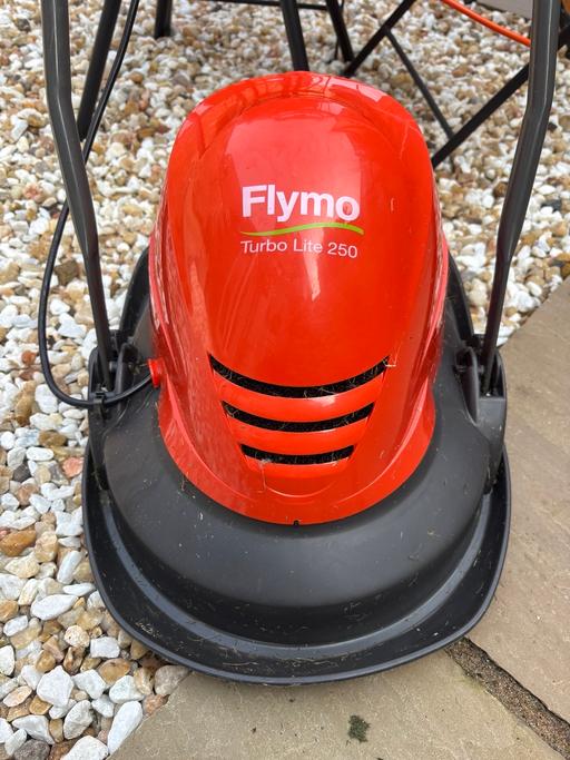Buy & Sell Stockton Heath Warrington - Photos for FLYMO TURBO LITE 250
