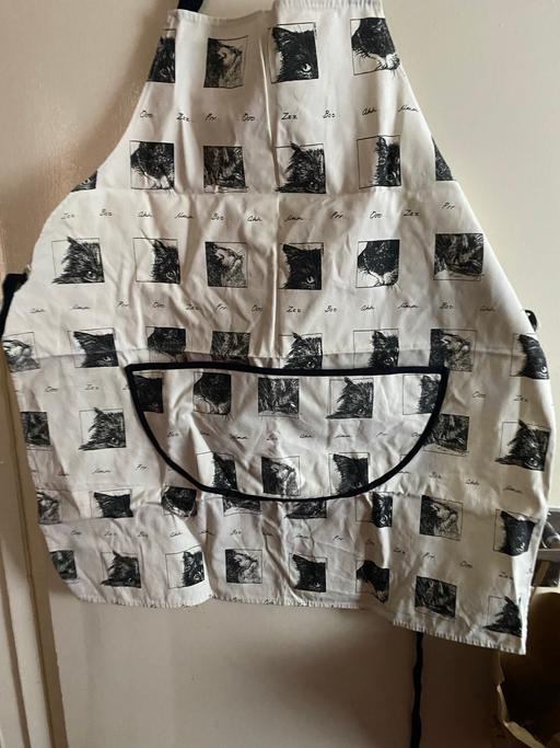 Buy & Sell North Wingfield North East Derbyshire - Photos for New apron