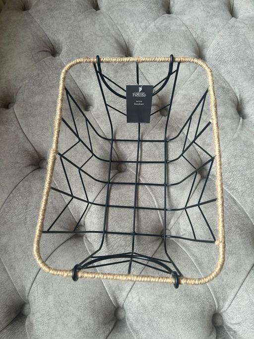 Buy & Sell Liverpool Knowsley - Photos for Black Wire Basket With Handles