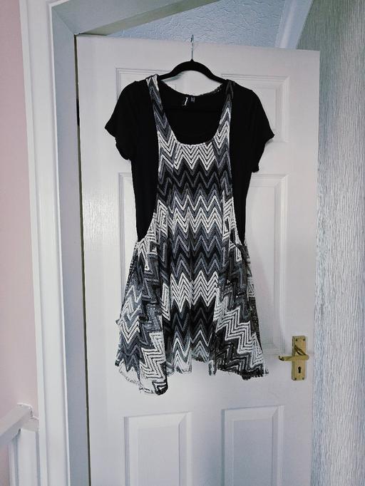 Buy & Sell Newton Doncaster - Photos for unusual 2 in 1 dress, size 12