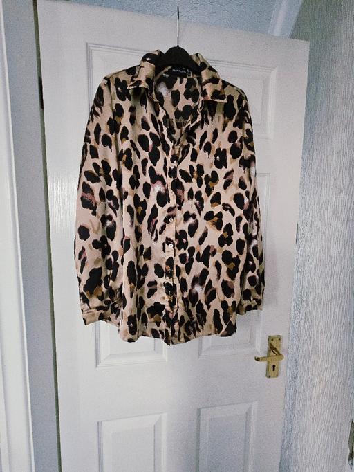 Buy & Sell Newton Doncaster - Photos for Satin style top, size 12..NEW