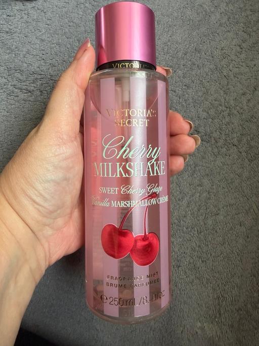 Buy & Sell Manchester Airport Manchester - Photos for Victoria’s Secret spray