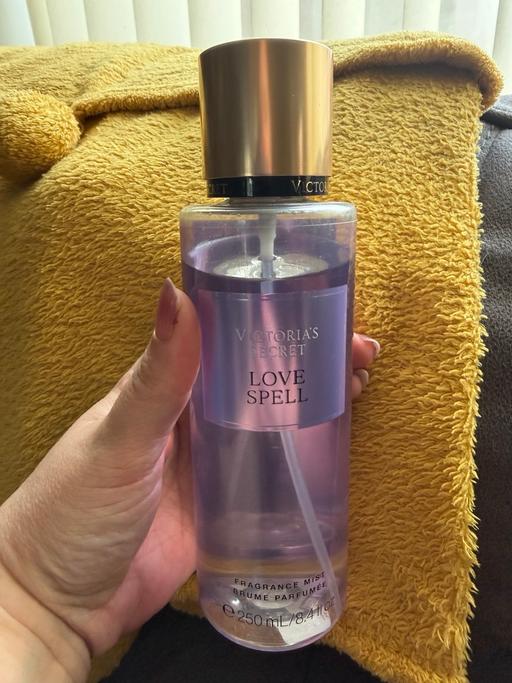 Buy & Sell Manchester Airport Manchester - Photos for Victoria’s Secret spray