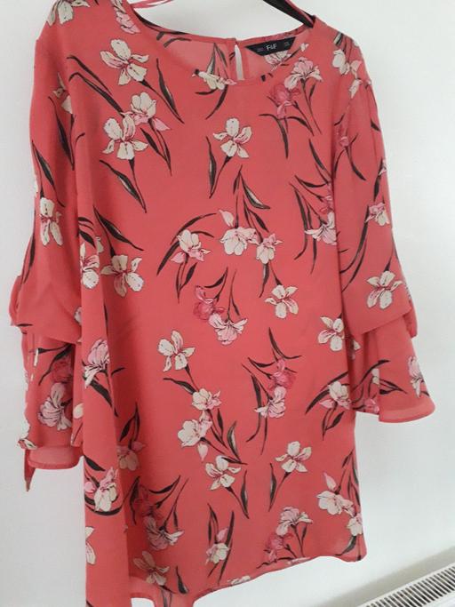 Buy & Sell Hill Top Sandwell - Photos for women's blouse size 22