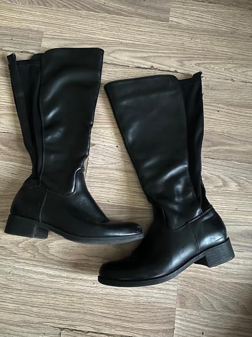 Buy & Sell Blackpool Town Centre Blackpool - Photos for Boots size 7