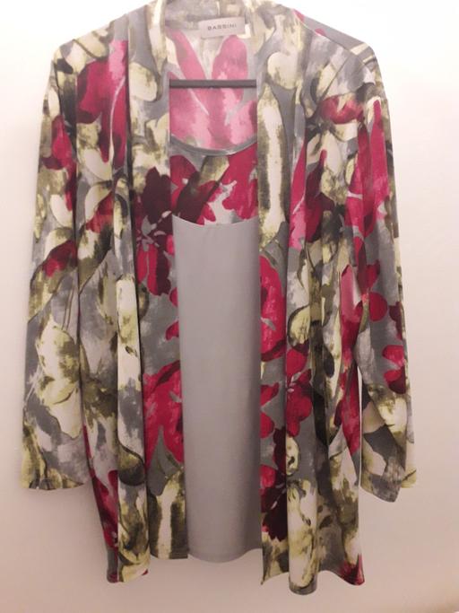 Buy & Sell Hill Top Sandwell - Photos for women's blouse size 22