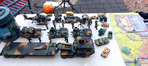 Buy & Sell Brookvale Halton - Photos for Army