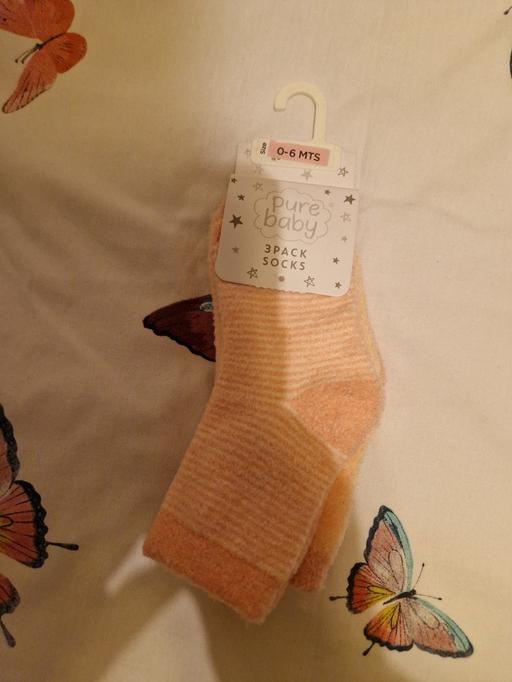 Buy & Sell Pysons Road Industrial Estate Thanet - Photos for bn 3pk cosy socks age 0-6months