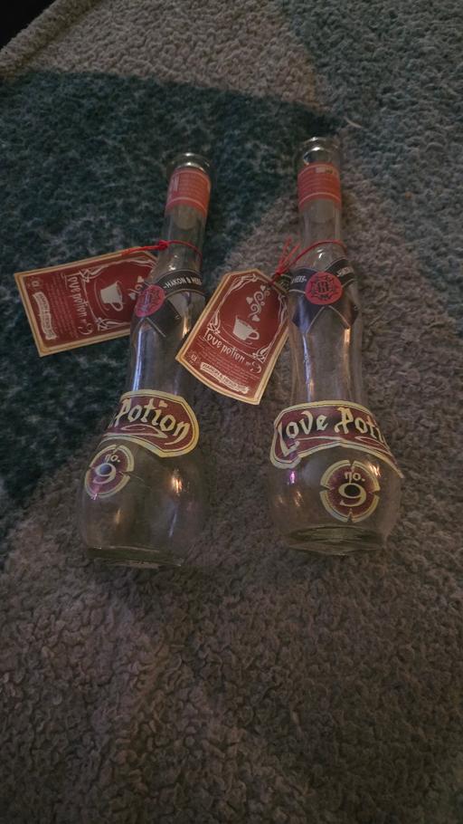 Buy & Sell Wombourne South Staffordshire - Photos for bottles