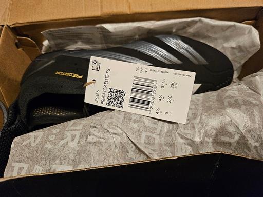 Buy & Sell Penn Fields Wolverhampton - Photos for NEW Adidas Predator Elite FG Boots 4½