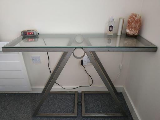 Buy & Sell Cannock Cannock Chase - Photos for Designer Console Table & Mirror