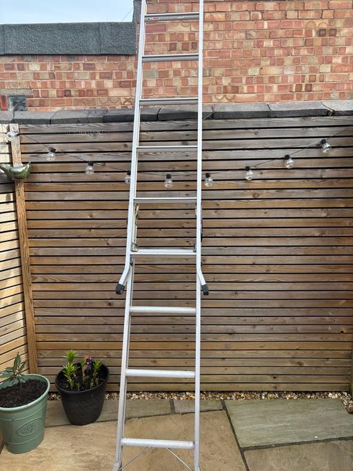 Buy & Sell Stockton Heath Warrington - Photos for LADDERS