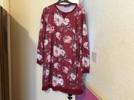 Buy & Sell Woodcross Wolverhampton - Photos for Ladies Top From Studio 16/18