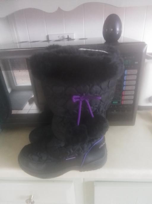 Buy & Sell Streetly Walsall - Photos for PINAPPLE BOOTS with expanding leg