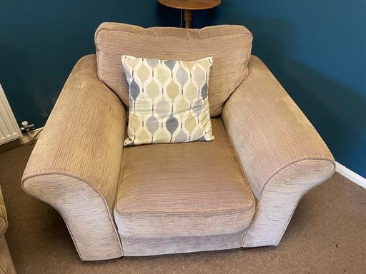Buy & Sell Kingswinford Dudley - Photos for Sofa and Armchair
