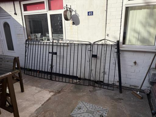 Buy & Sell Scalby North Yorkshire - Photos for Set of three wrought iron gates