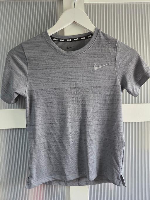 Buy & Sell Weston Point Halton - Photos for 126-137cm NIKE tshirt