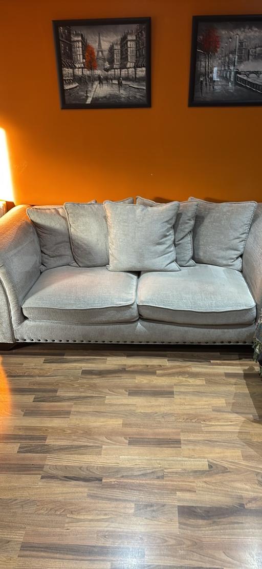 Buy & Sell Civic Centre Manchester - Photos for Large sofa