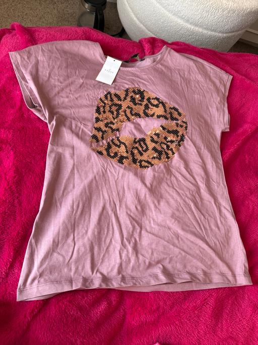 Buy & Sell Appleton Warrington - Photos for Top