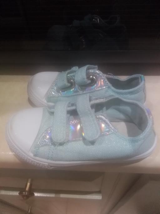 Buy & Sell Streetly Walsall - Photos for GIRLS SPARKLY PUMPS TRAINERS