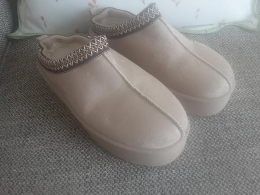 Buy & Sell Bolton-Upon-Dearne Barnsley - Photos for ladies slip ons size 40 fits a 6