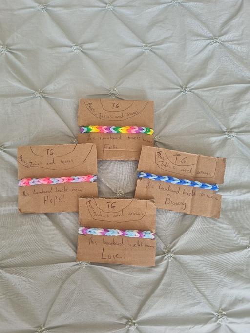 Buy & Sell Henley-on-Thames South Oxfordshire - Photos for Graces and Talias loomband bracletes