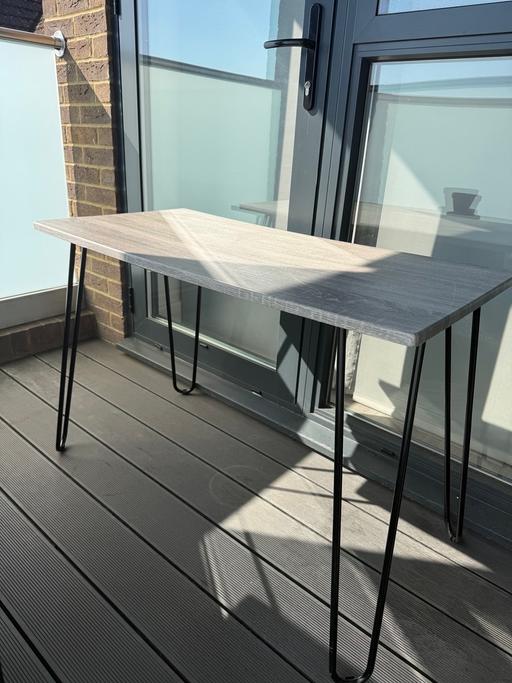 Buy & Sell Northolt Ealing - Photos for Desk/Table