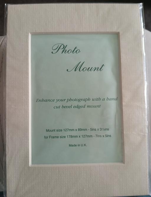 Buy & Sell Beeston Broxtowe - Photos for Photo mount)