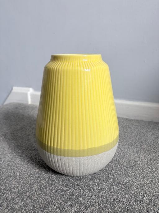 Buy & Sell Finchfield Wolverhampton - Photos for Next vase